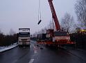 LKW Anhaenger umgekippt Koeln Niehl Geestemuenderstr Industriestr P67